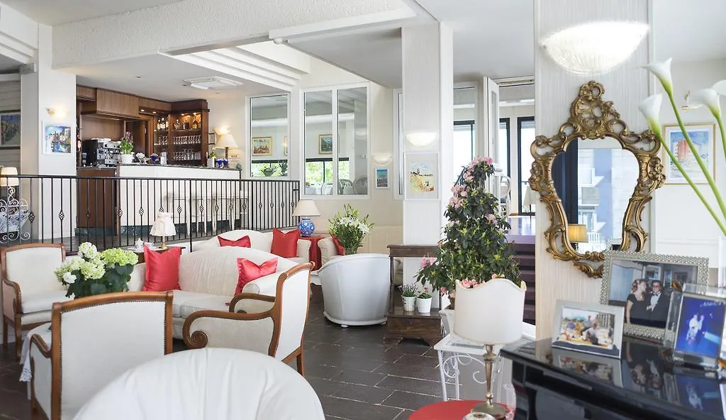 Hotel Admiral - On The Beach Riccione