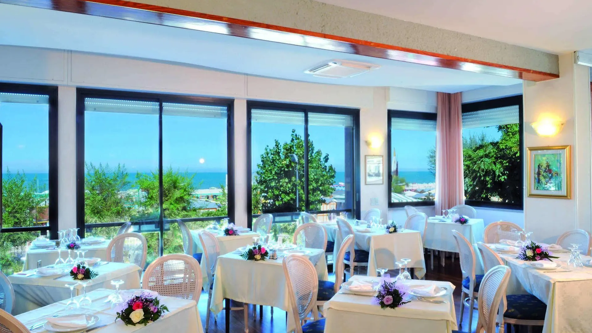 Hotel Admiral - On The Beach Riccione